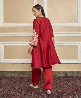 Mehrish deep red kurta set 2