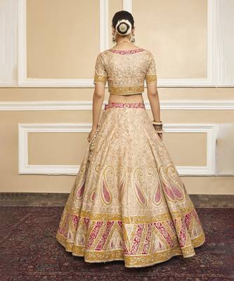 Jashn-e-Firoza MAHJABEEN Rosepink Lehenga Set 3