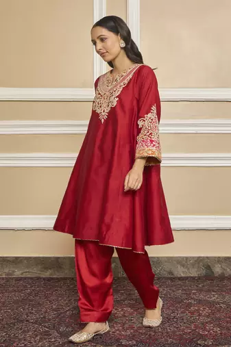 Mehrish deep red kurta set