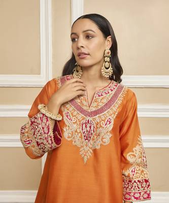 Mehrish orange kurta set 2
