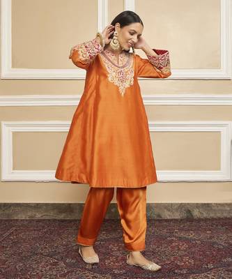 Mehrish orange kurta set 4