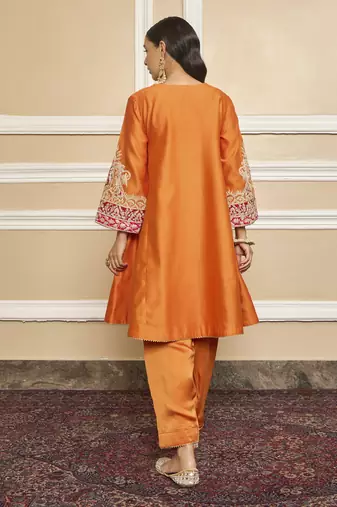 Mehrish orange kurta set