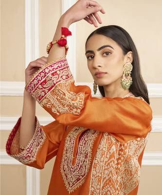 Naayab orange kurta set 2