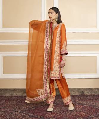 Naayab orange kurta set 3
