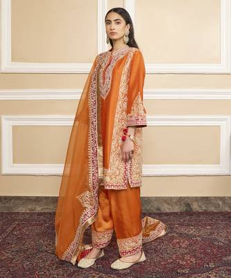 Naayab orange kurta set 5
