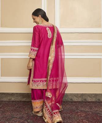 Afsaana hotpink kurta set 4