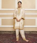 Sabaa daisy ivory kurta set