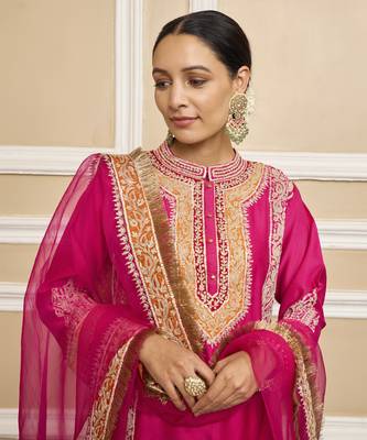 Naayab hotpink kurta set 2