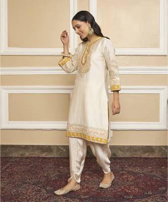 Myreen daisy ivory kurta set 4