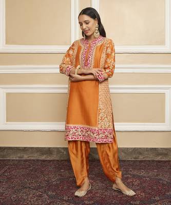 Mehnoor orange kurta set 3