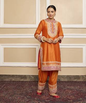 Afsaana orange kurta set 2