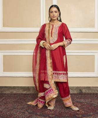 Afsaana deep red kurta set 1
