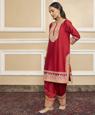 Afsaana deep red kurta set 3