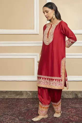 Afsaana deep red kurta set