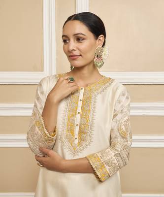 Raina daisy ivory sharara set 2