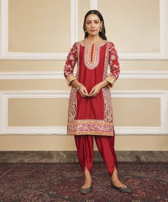Mehnoor deep red kurta set 1