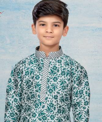 Off white flower printed kurta pajama with thread work 2