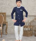 Off white classic indowestern sherwani set with thread and less work with fancy button