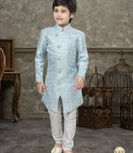 Off white classic indowestern sherwani set with thread and less work with fancy button