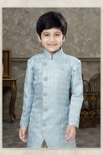 Off white classic indowestern sherwani set with thread and less work with fancy button