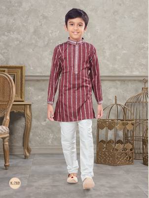 Off white soft cotton with thread  kurta pajama set 1