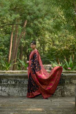 Navy blue soft pashmina silk blend weaving saree with zari woven 3
