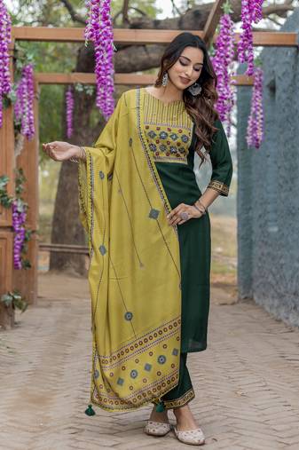 Women Modal Straight Kurta With Pant And Dupatta Suit Set