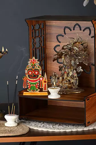 Brass gold meenakari cz jagannath idol stand murti figurine home d  cor