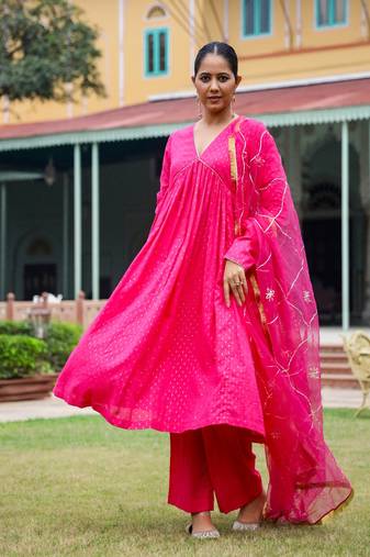Fuchsia gota work lurex anarkali suit set