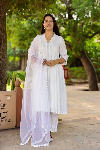 White lace dobby cotton suit set