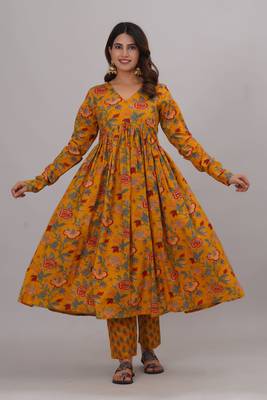 pure cotton women floral printed v-neck anarkali aliya cut kurta & pant with dupatta 5