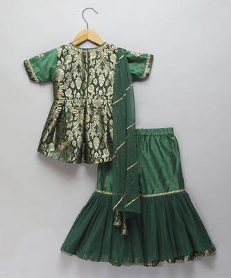 Green brocade sharara set with attached dupatta 3