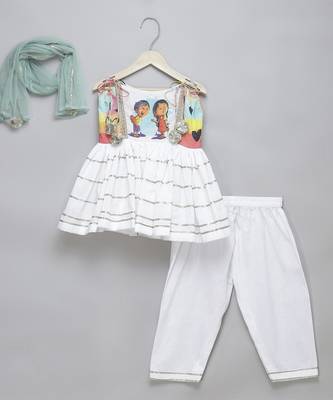 Brother sister figure rakhi kurta set 1