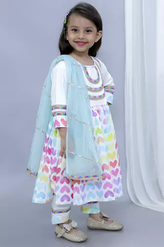 White multicolor heart prints kurta set