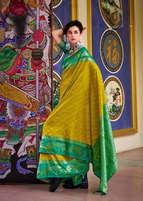 Pehnava silk blend saree with blouse 2
