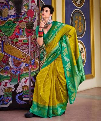 Pehnava silk blend saree with blouse 1