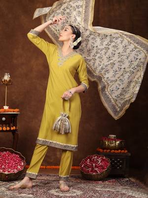 Corn mustard mustard solid & embroidered silk blend straight kurta pant dupatta set 5