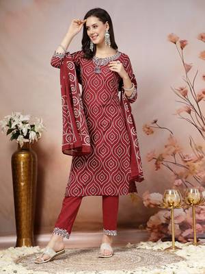 Maroon maroon bandhani printed cotton straight kurta pant dupatta set 1