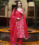 Pink floral printed rayon straight kurta pant dupatta set