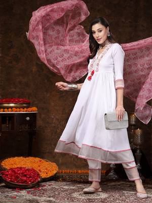 White pakistani solid & embroidered silk blend straight kurta pant dupatta 1