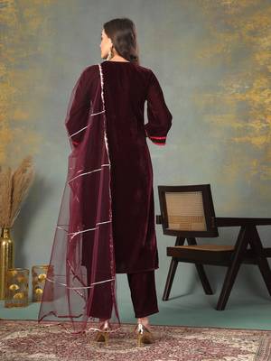 Wine solid & embroidered velvet straight kurta pant dupatta set 2