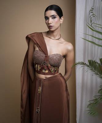 Rustic brown corset drape set 1