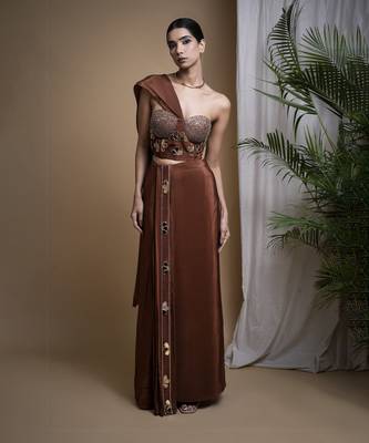 Rustic brown corset drape set 3