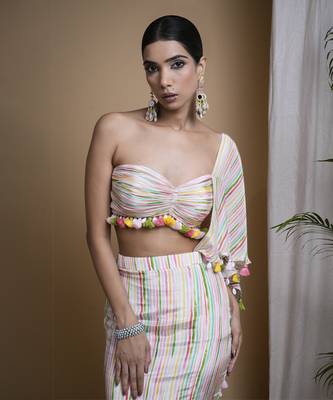 Stripes printed drape set 3