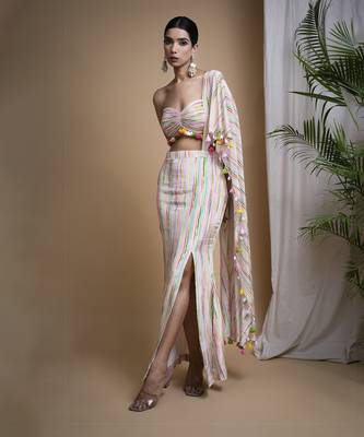 Stripes printed drape set 5