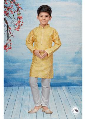 Off white flower printed kurta pajama 1
