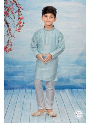 Off white flower printed kurta pajama 1