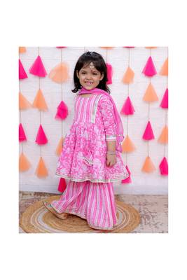 pink lace embellished flower printed sharara set 1
