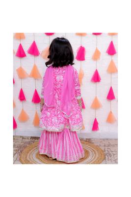 pink lace embellished flower printed sharara set 5