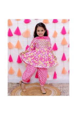 Pink flower print kurta with afgani salwar 3